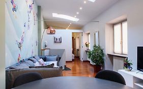 Lora Center Apartment, Parking With A Reservation
